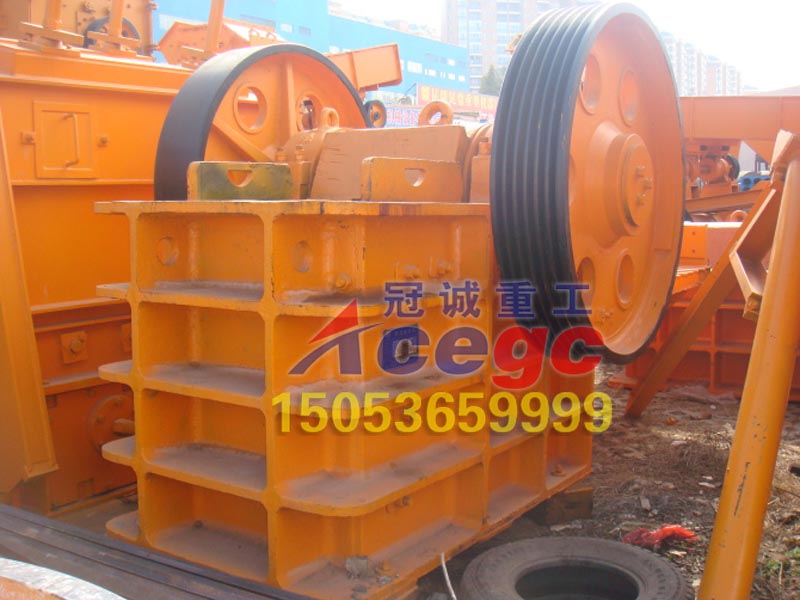 顎式破碎機(jī)-打砂機(jī) 顎式破碎機(jī)-打砂機(jī)